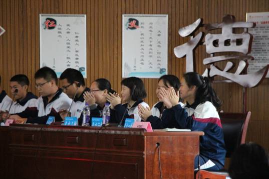 说明: C:\Documents and Settings\Administrator\桌面\辩论赛\IMG_6914.JPG