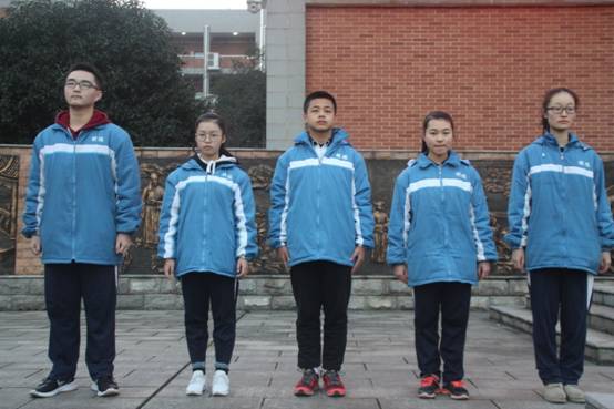 说明: C:\Documents and Settings\Administrator\桌面\十六周升旗仪式\IMG_9332.JPG