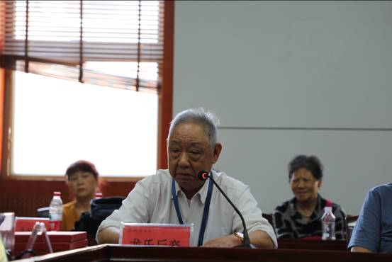 说明: E:\2018年上\新闻报道\龙璋等后人来学校参加校庆\2N0A6694.JPG