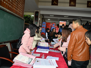 教学开放日系列报道之一：聚焦新考纲，构建优课堂——明德中学“三生课堂”教学开放日盛大开启