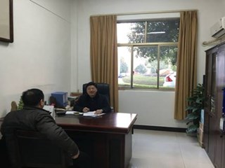 清洁办公环境，营造开学新气象