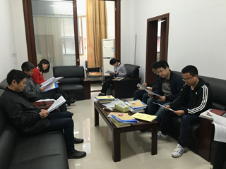 党要管党、从严治党——我校党委举办2017年上学期党支部书记培训暨支委联席会议