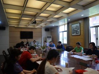 统一思想认识，严格招聘纪律 ——明德中学召开2017年教师招聘考核工作人员会议