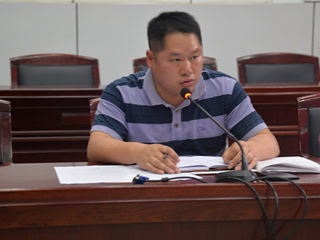 话忠诚担当，做合格党员——我校行政党支部开展 “忠诚与担当”主题党日活动暨“两学一做”学习教育常态化制度化第一次专题讨论