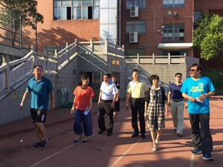 三伏夏日勤训练 领导慰问沁人心——长沙市教育局党委委员、副局长缪雅琴来我校慰问暑假集训运动员