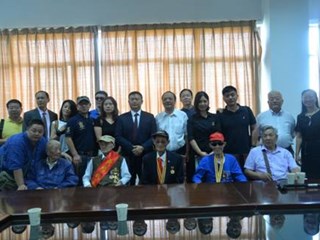 铭记历史，珍爱和平——飞虎队老英雄来明德中学讲述抗战故事