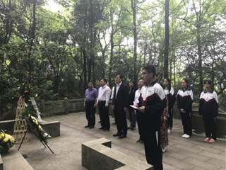 践行核心价值观，祭扫贤达明德人——记明德中学2018年清明祭扫活动