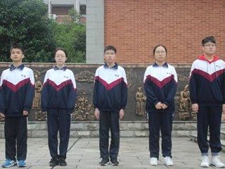 自信迎考，不负韶华——记明德中学第八周升旗仪式暨2018年上学期期中考试动员大会