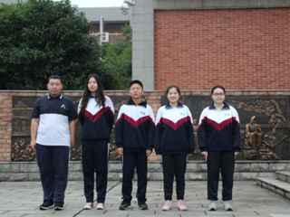 肩负民族重任，传承五四精神——记明德中学第十周升旗仪式暨2018年五四表彰大会