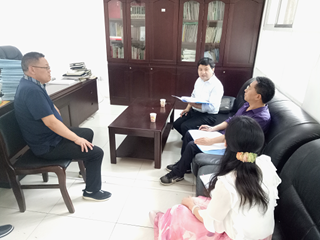 明德洞井中学：书香共建 文化指导