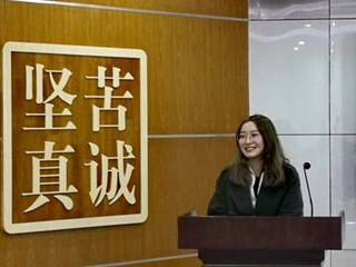 薪火传承 逐梦清华——记明德中学高一477班美术讲座