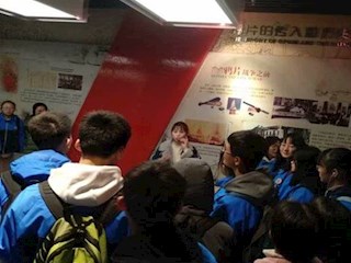 抵制毒品 无毒人生——记明德中学K469班参观禁毒教育基地有感