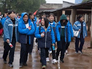 冬日暖阳  温暖人心——记明德中学K464班寒假跳马敬老院活动