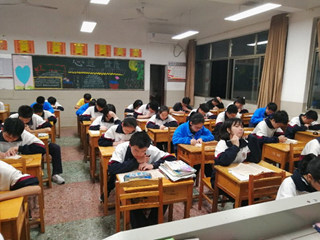 知行合一，以赛促学——记2019年明德中学高中生物实验技能竞赛