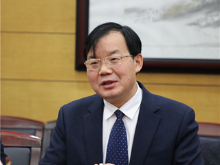 凝情聚力，共话美好未来——明德中学隆重举行长沙校友理事座谈会