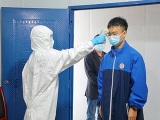 以练备战，防“疫”未然 | 明德中学开展疫情防控应急演练！