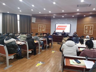 走出校门、推开家门、打开心门　—— 明德中学百名教师访千家活动顺利开展　 