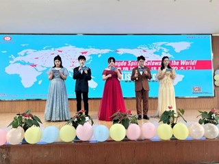 包揽前三！明德高一学子英语演讲比赛大放异彩