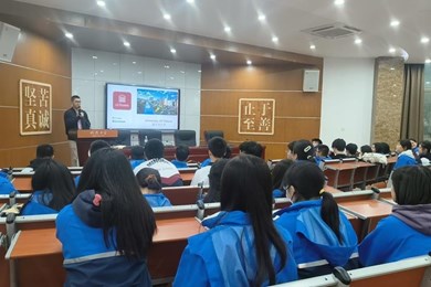 渥太华大学和布鲁克大学中国区招生官到访明德中学国际部